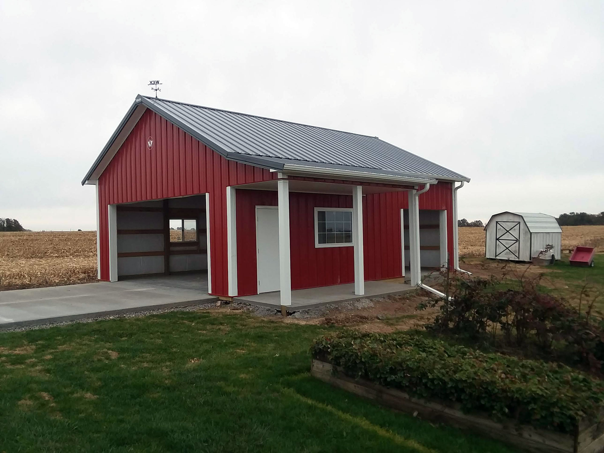 Pole barn Garage